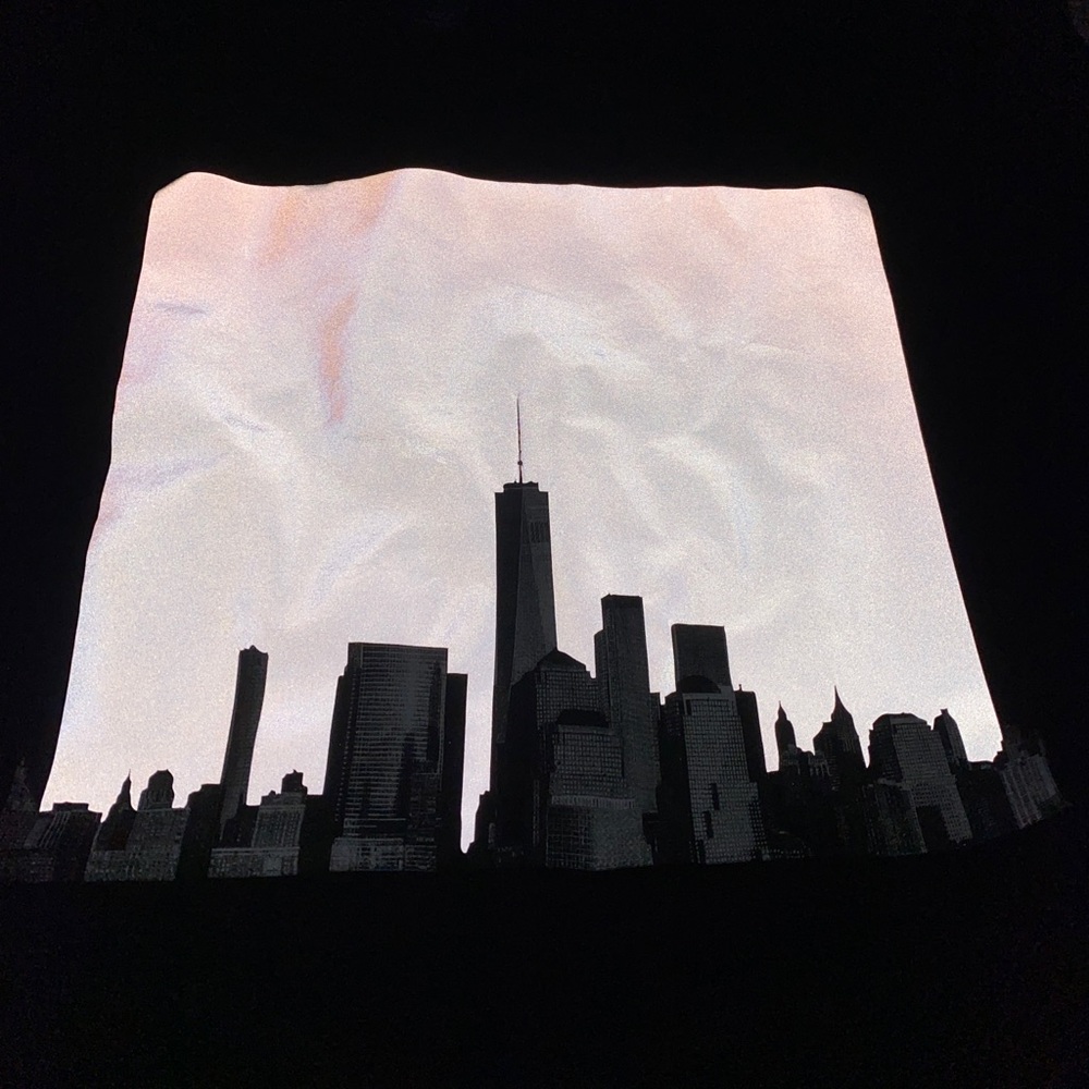 New York City Flash Crewneck from H&M - Picture 4 of 8
